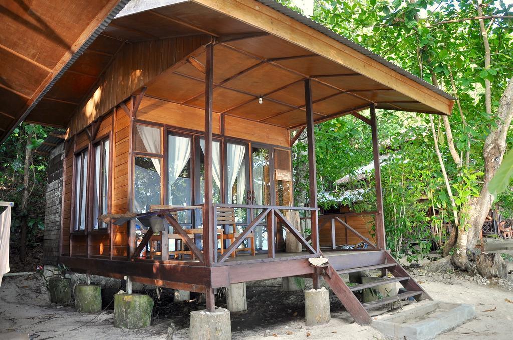 Raja Ampat Dive Resort Tapokreng Ngoại thất bức ảnh