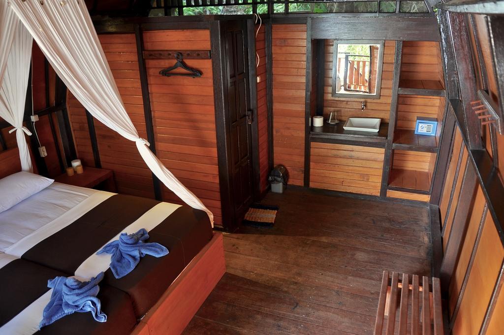 Raja Ampat Dive Resort Tapokreng Ngoại thất bức ảnh