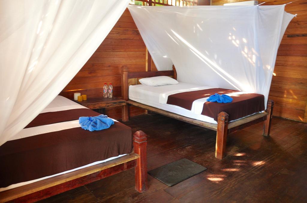 Raja Ampat Dive Resort Tapokreng Ngoại thất bức ảnh