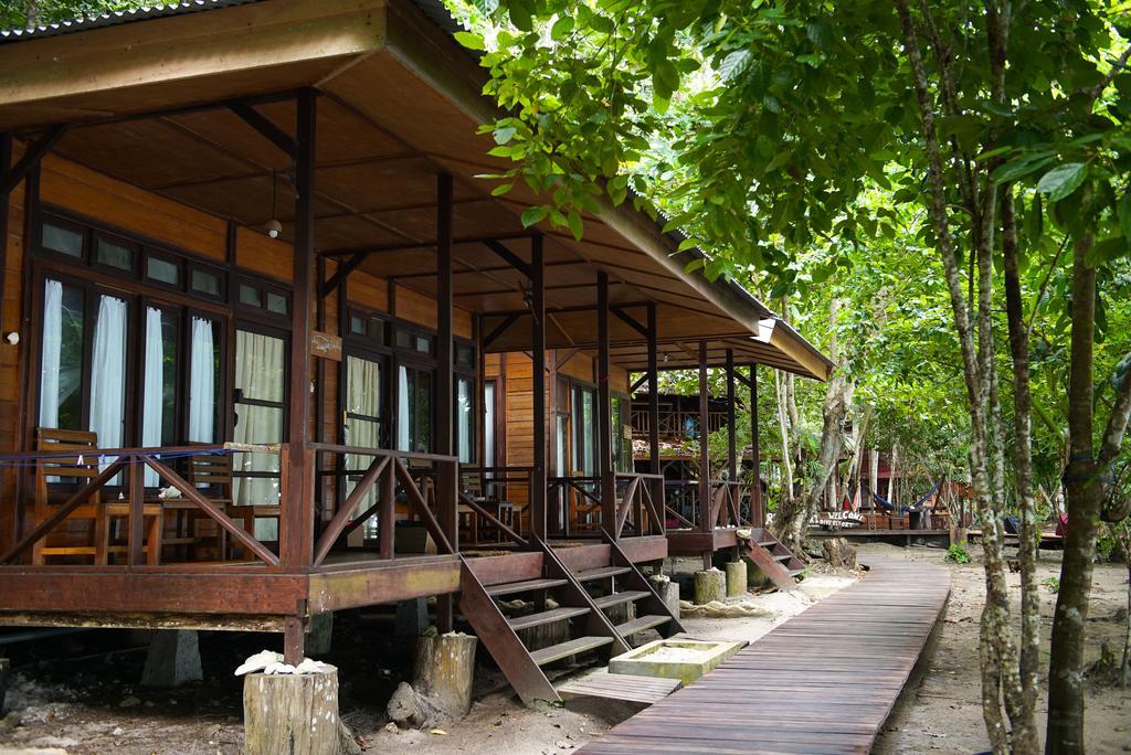 Raja Ampat Dive Resort Tapokreng Ngoại thất bức ảnh